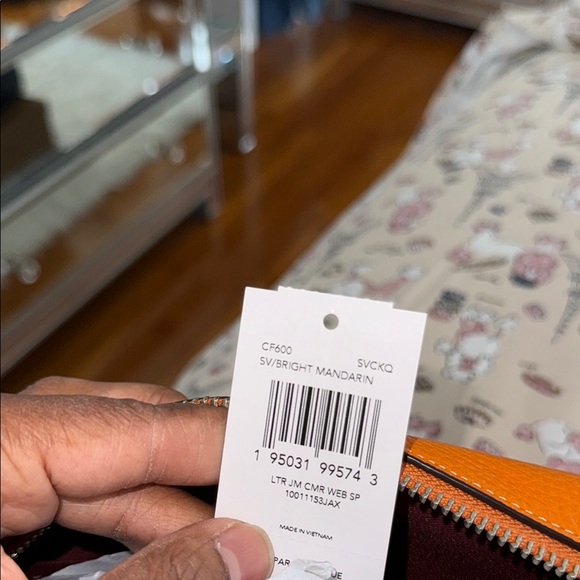 NWT Coach Orange Leather Camera Bag - Picture 4 of 6